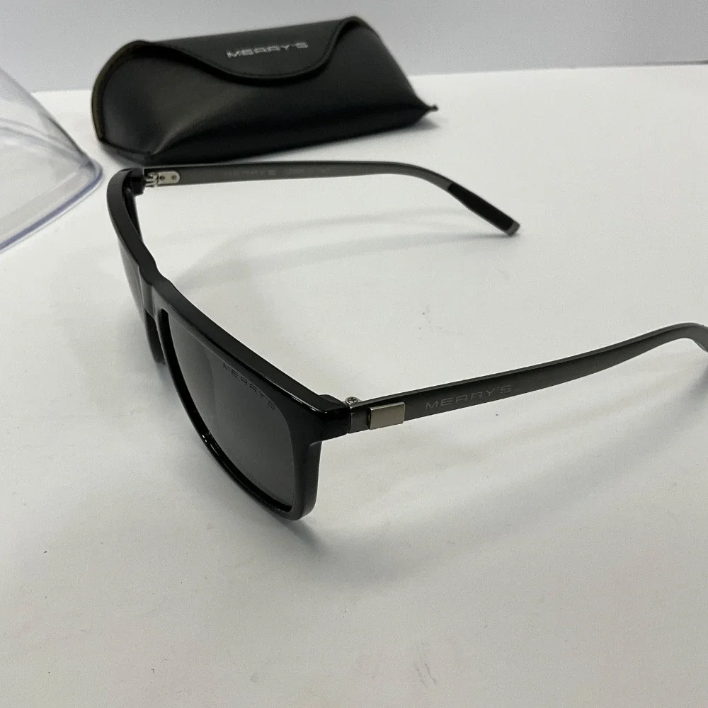 Merry's S8286 Sunglasses Classic Rectangular Frame Designer‎ Shades Women